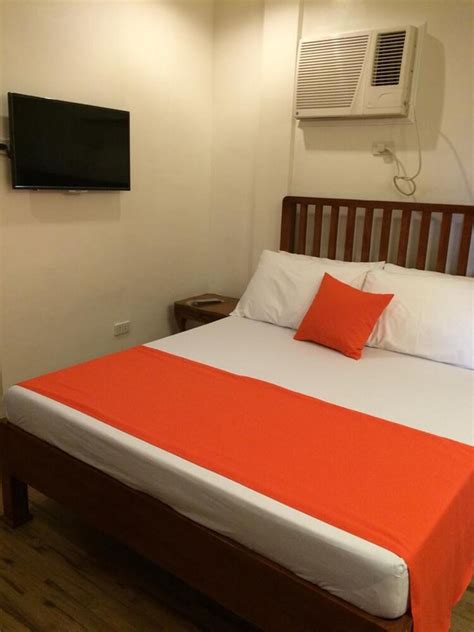 Casa Roces Bed And Breakfast .
